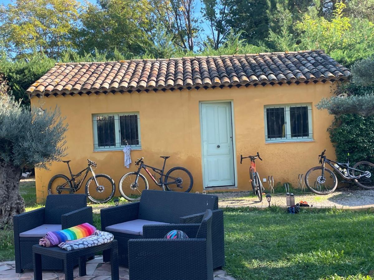 Fuvolea, Maison De Vacances A 15 Min Du Centre D'Aix-En-Provence, Piscine Chauffee En Saison - Jardin - Parking Prive Gratuit 퓌보 외부 사진